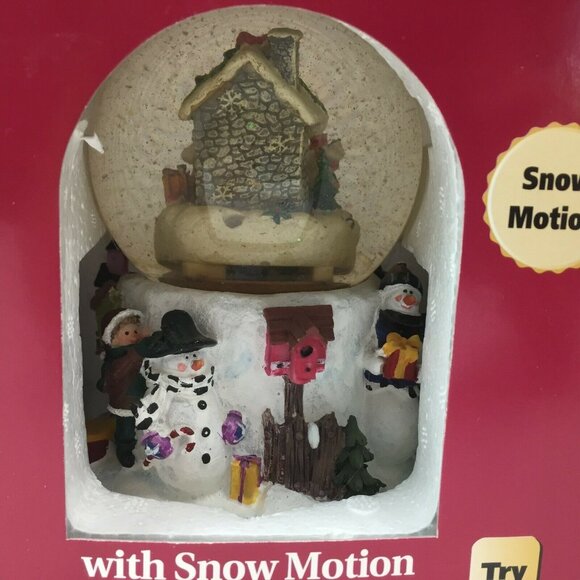 The Cherished Home Collection Deluxe Musical Snowglobe With Snow Motion Snowman - Picture 2 of 11
